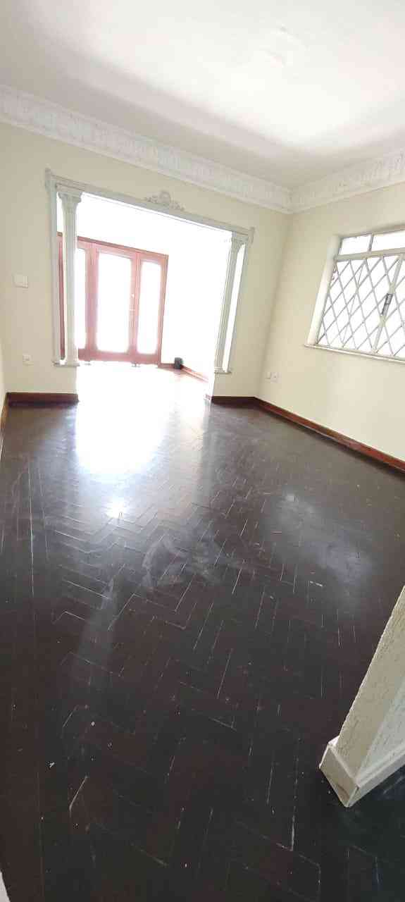 Clique para Ampliar Foto do imóvel